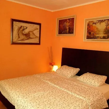 Apartamento Charming Kestenovi Dvori- 2 Bedroom A1 *