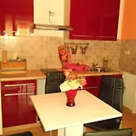 Апартаменти Charming Kestenovi Dvori- 2 Bedroom A1 *