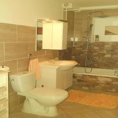 Charming Kestenovi Dvori- 2 Bedroom A1 Opatija